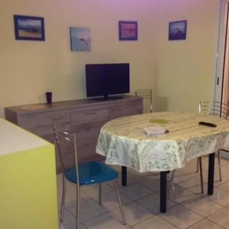 Location Le Grau D'agde, 2 Pieces, 6 Personnes 13 *